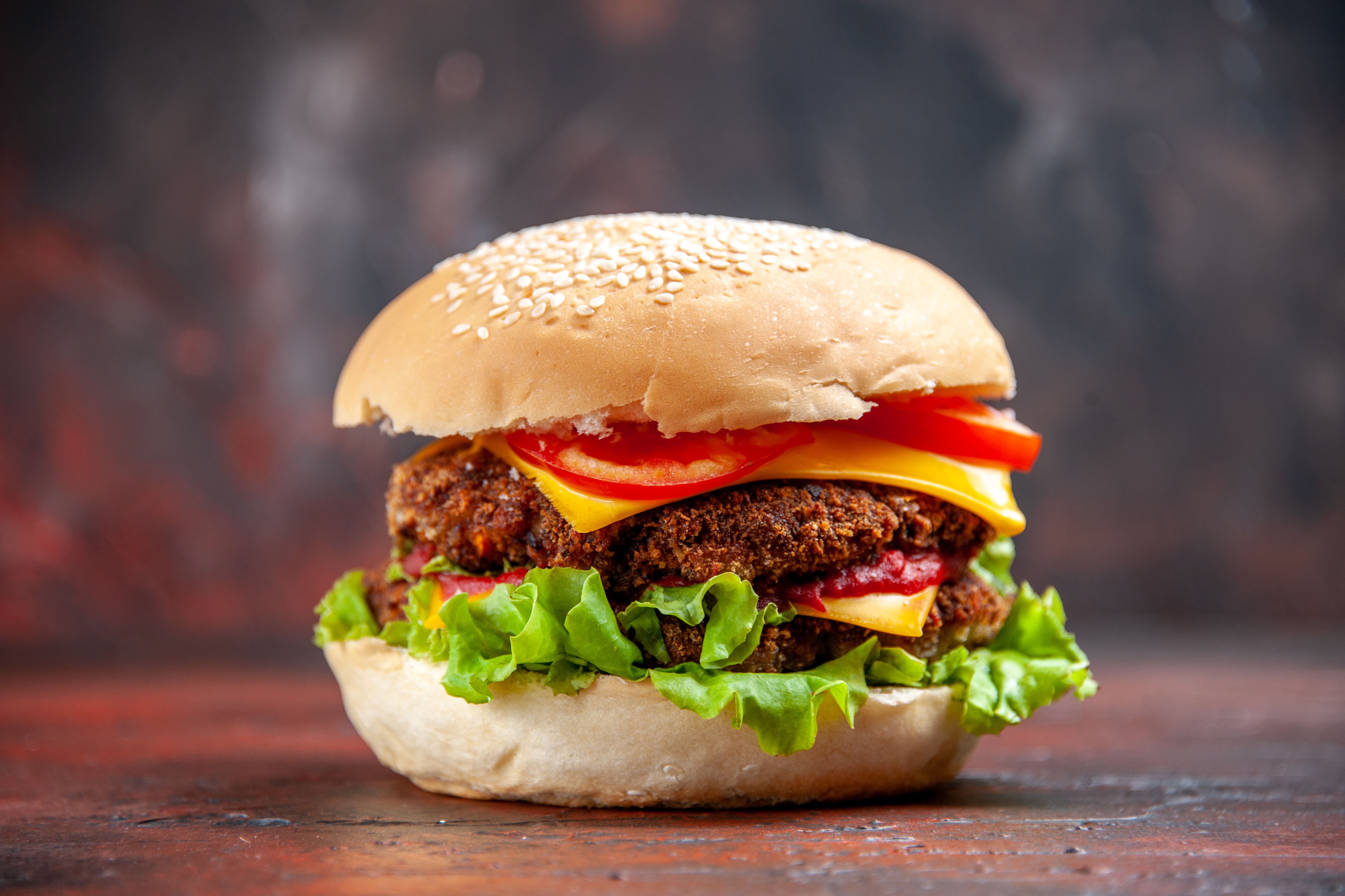 Triple Meat Cheeseburger